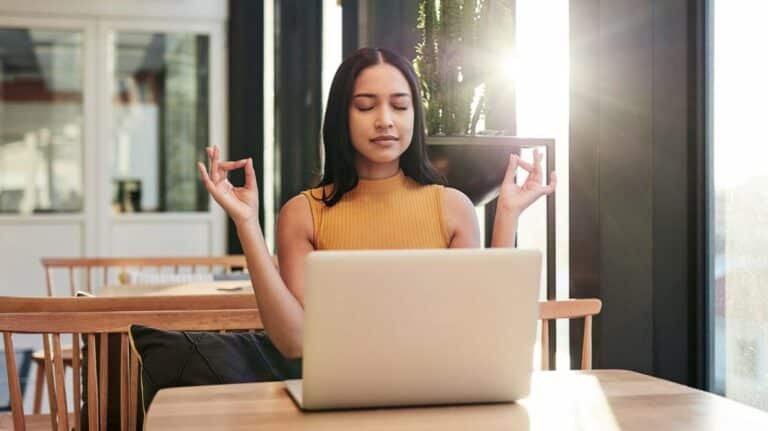 Ne pas se laisser dépasser par ses émotions est une parade efficace contre les cyberattaques