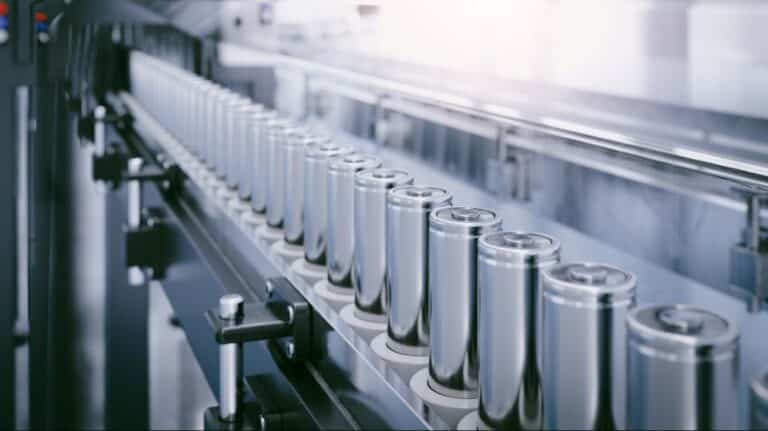 Pour construire une filière française de batteries, il faut des talents
